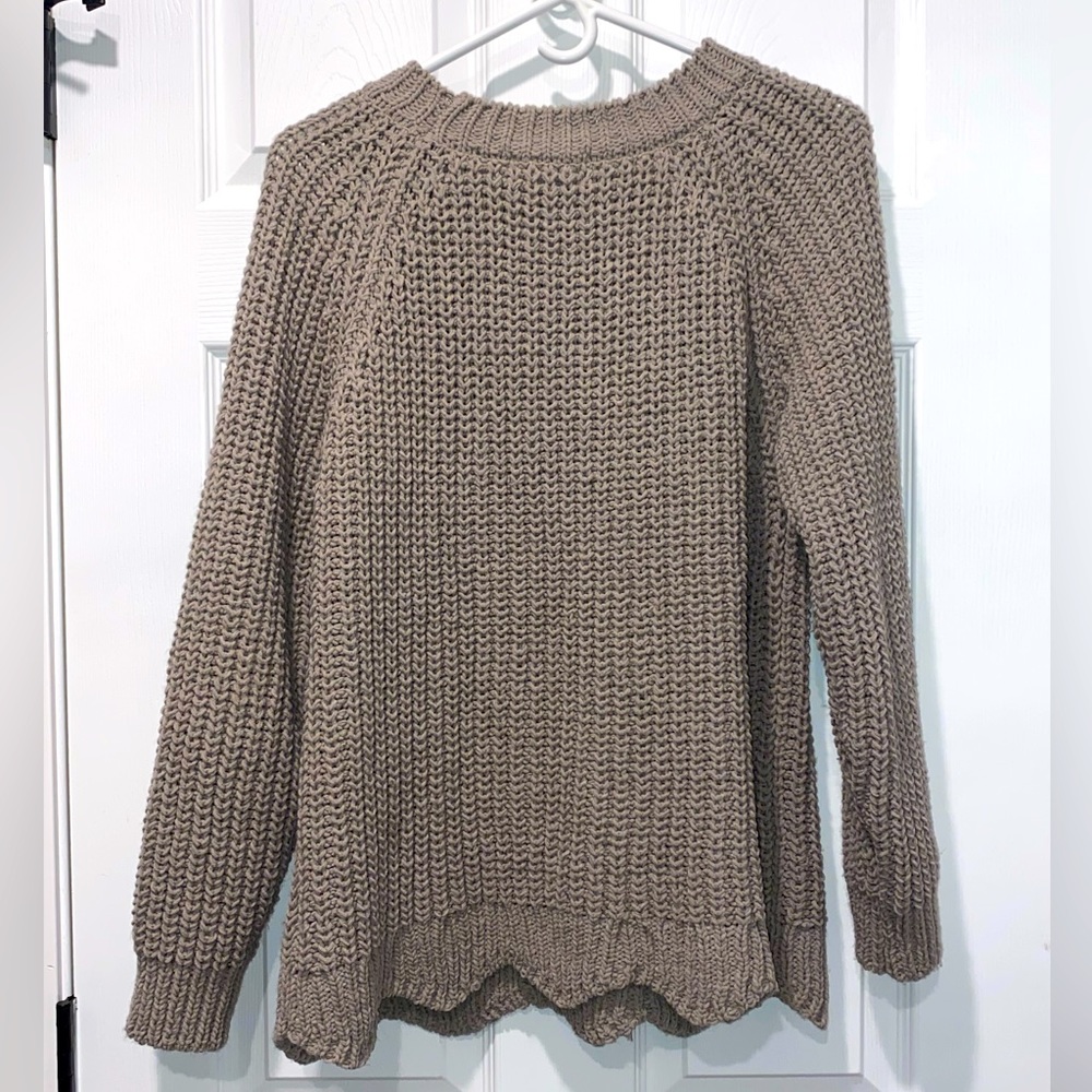chunky knit crewneck sweater